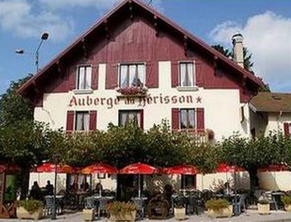 Auberge Du Herisson La Chaux-du-Dombief Eksteriør bilde